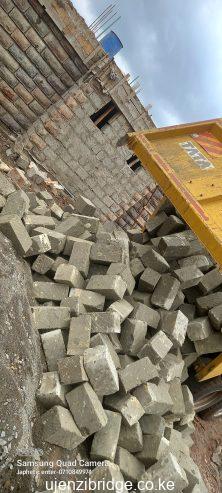 Machine cut stones, ndarugo