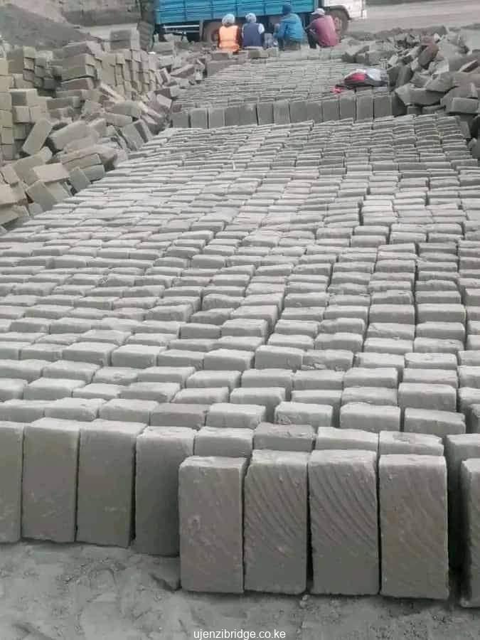 Machine cut stones 0735063544
